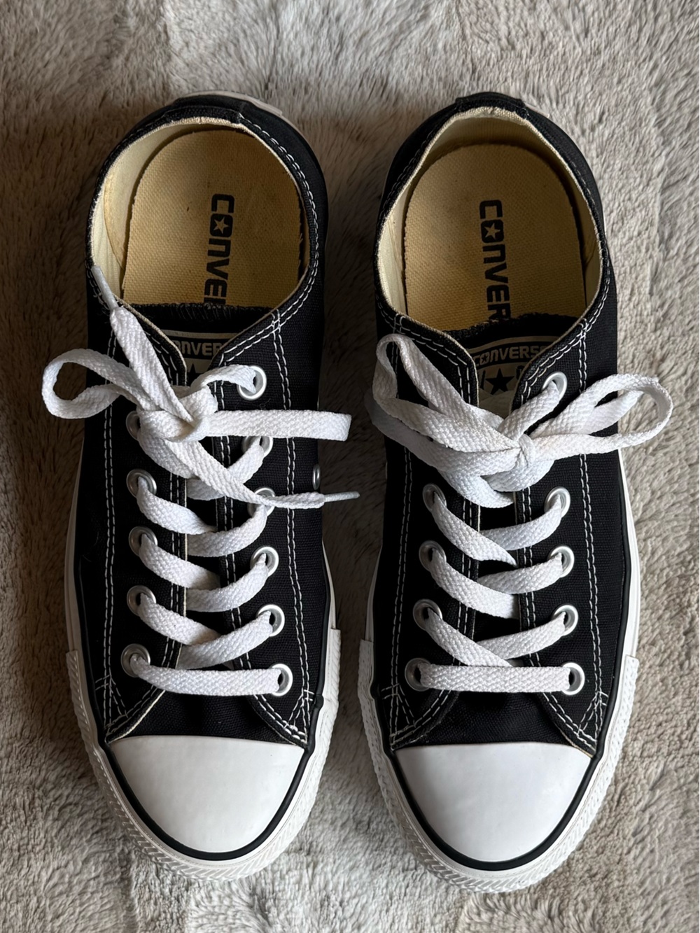 Converse Chuck Taylor All Star Low Top in Black & White Sneaker Size 8 - Picture 6 of 10
